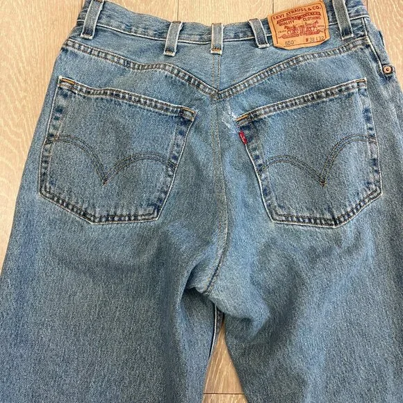 Levi's 550 Relaxed Jeans from Lenny in LA! - Picture 4 of 5